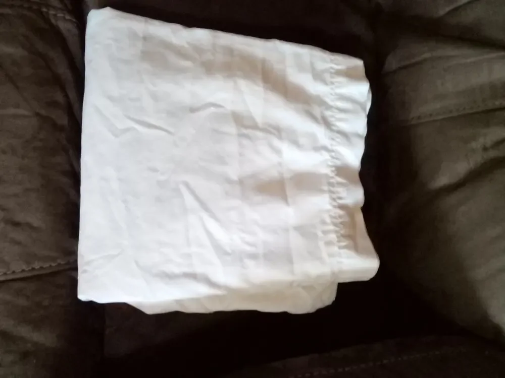 Pre Owned Lot Of 2 White Cotton Queen Flat Sheets